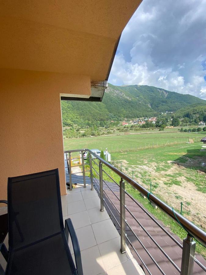 Breti'S Guesthouse Vuthaj 외부 사진