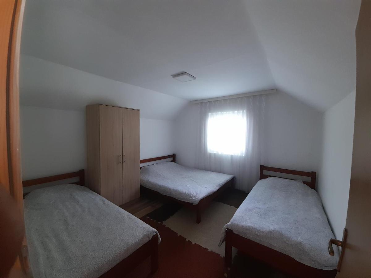 Breti'S Guesthouse Vuthaj 외부 사진